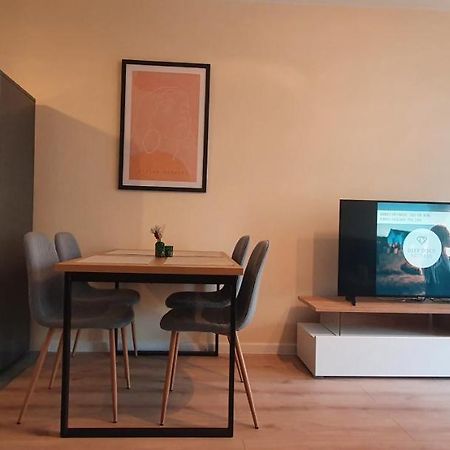 Apartament Kazart.Pl 5 Centurm/Plac Unii กดิเนีย ภายนอก รูปภาพ